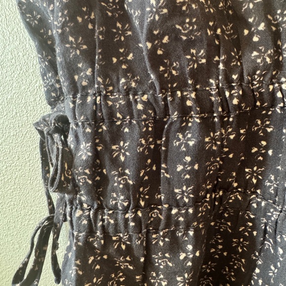 NWT! FAHERTY Sunbeam Top - Luna Mixed Print
SZ medium strappy tank - Picture 6 of 10